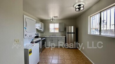 5752 E 28th St in Tucson, AZ - Building Photo - Building Photo