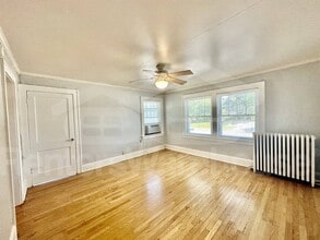 2300 Beaver Ave in Des Moines, IA - Building Photo - Building Photo