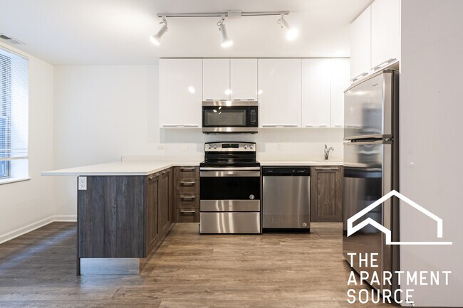 property at 940 W Winona St