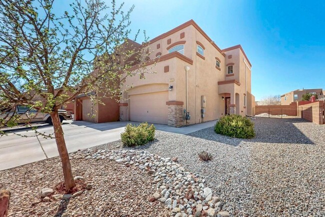 2233 Cortina Loop SE in Rio Rancho, NM - Foto de edificio - Building Photo