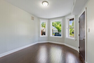 5115 S Laflin St in Chicago, IL - Building Photo - Building Photo
