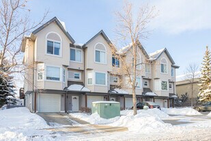 Sandarac Villas in Calgary, AB - Building Photo