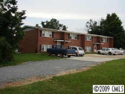 3751 W Dixon Blvd in Shelby, NC - Building Photo