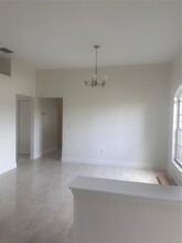 4347 Brandon Ridge Dr in Valrico, FL - Building Photo - Building Photo