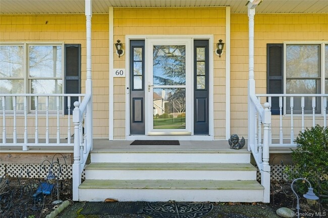 60 Water Terrace in Southold, NY - Building Photo - Building Photo
