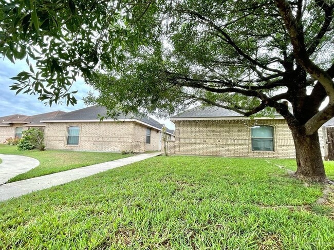 property at 13 West Dr