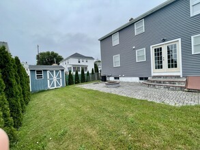 871 King St in Fall River, MA - Building Photo - Building Photo