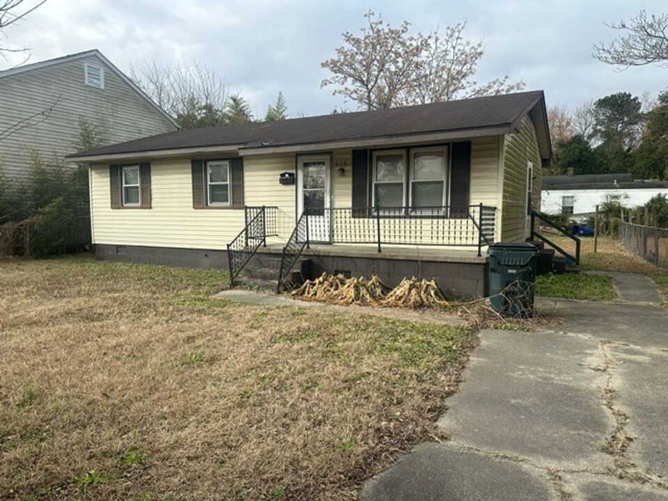 612 N Davis St in Kinston, NC - Building Photo