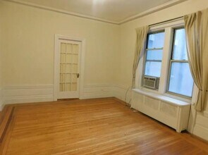 77 W 85th St in New York, NY - Building Photo - Building Photo