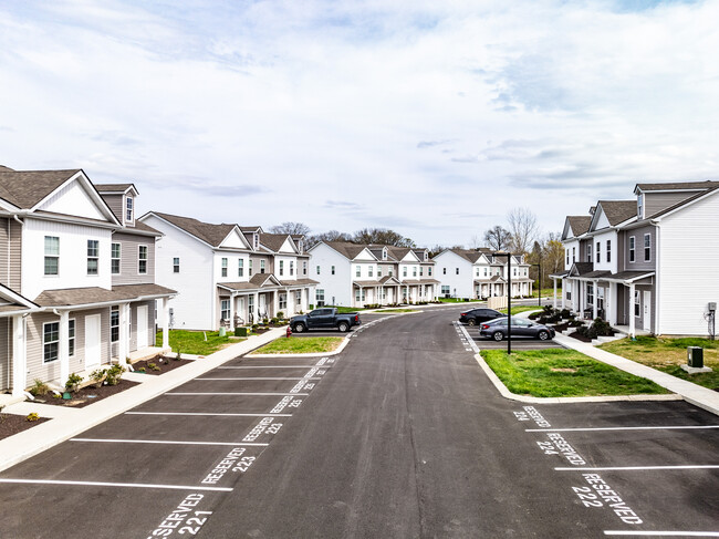 The Crossings in Columbia, TN - Foto de edificio - Building Photo