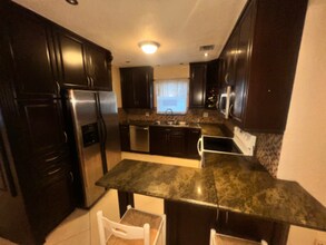 3651 NE 14th Ave in Pompano Beach, FL - Building Photo - Building Photo