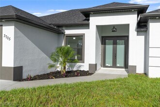 2503 41st St W in Lehigh Acres, FL - Building Photo - Building Photo