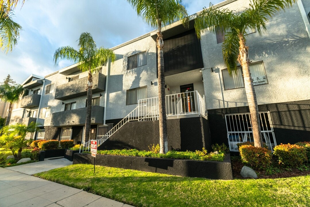 17211 Chatsworth Street in Granada Hills, CA - Building Photo