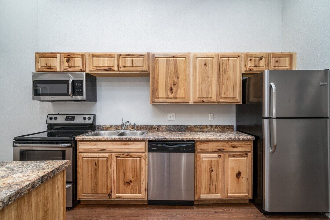 308 Demers Ave in Grand Forks, ND - Building Photo