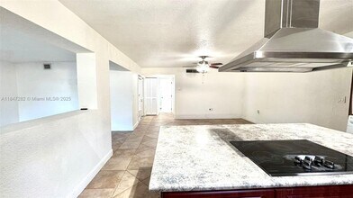 9130 SW 27th St in Miami, FL - Building Photo - Building Photo