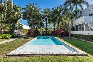 4015 Meridian Ave in Miami Beach, FL - Building Photo