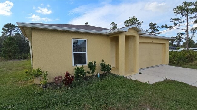 354 Western Ave S in Lehigh Acres, FL - Building Photo - Building Photo