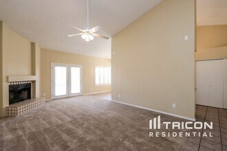1519 E Sequoia Dr in Phoenix, AZ - Building Photo - Building Photo