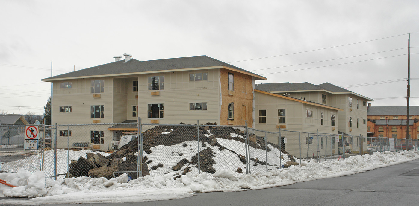 Walnut Corners in Spokane, WA - Building Photo