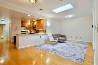 515 Gregory Ave-Unit -12 in Weehawken, NJ - Building Photo - Building Photo