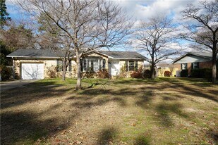 413 Lancaster Rd in Fayetteville, NC - Building Photo