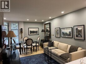 1080 Pacific St in Vancouver, BC - Building Photo