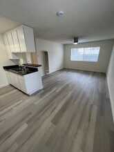 Vernon-339 in Venice, CA - Building Photo - Building Photo