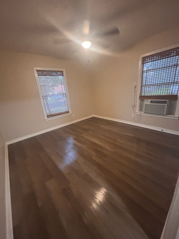 1213 Middleton St in Killeen, TX - Building Photo - Building Photo
