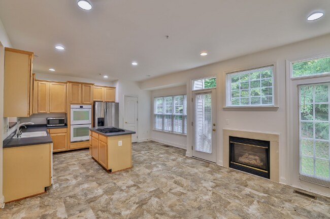 12003 Treeline Way in Rockville, MD - Building Photo - Building Photo