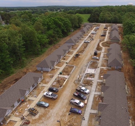 Tower Village in Lebanon, MO - Building Photo