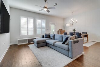 4121 Berkman Dr in Austin, TX - Building Photo - Building Photo