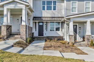 2127 Gildridge Dr in Nashville, TN - Building Photo