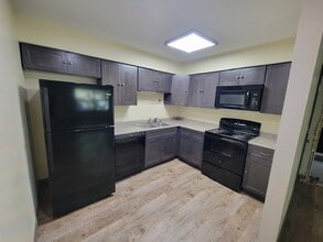 203 4th St in Monteagle, TN - Building Photo - Building Photo