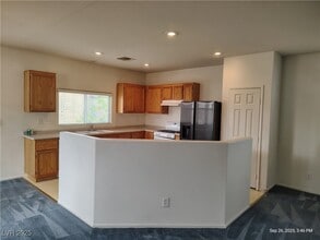 6284 W Cougar Ave in Las Vegas, NV - Building Photo - Building Photo