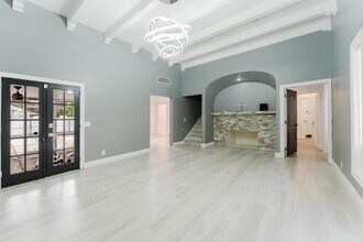 700 E Palmetto Park Rd in Boca Raton, FL - Building Photo - Building Photo