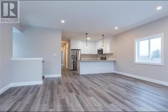 104 Fifth Ave in Kitchener, ON - Building Photo - Building Photo
