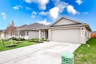 490 Evergreen Sumac Lp in Kyle, TX - Building Photo - Building Photo