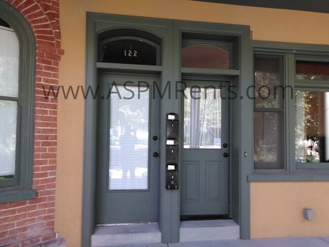122 C St E-Unit -2 in Salt Lake City, UT - Building Photo - Building Photo
