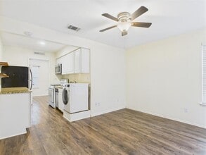 1106 W 22nd St in Austin, TX - Building Photo - Building Photo