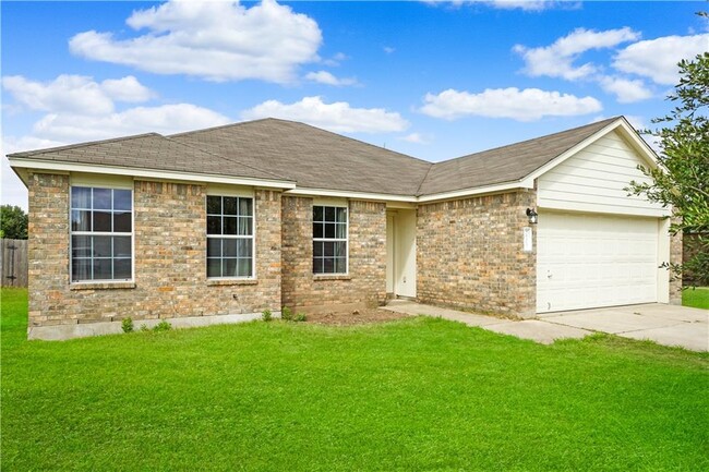 2903 Don Hill Ln in Taylor, TX - Foto de edificio - Building Photo