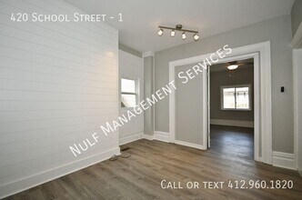 420 School St in Verona, PA - Building Photo - Building Photo