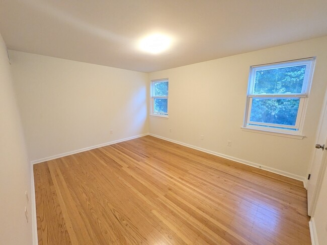 12 Apel Ave, Unit 12-B