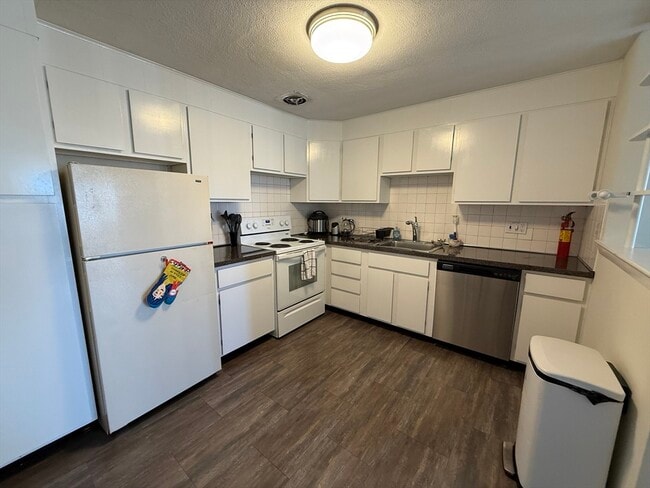 property at 24 Patten St