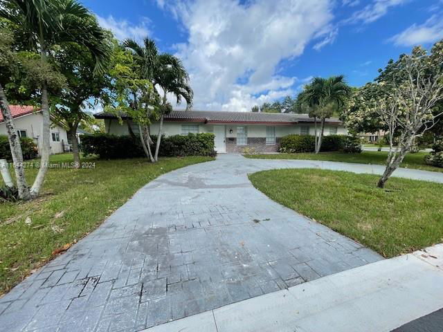 7502 NW 41st St in Coral Springs, FL - Foto de edificio - Building Photo