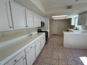 8923 Burnet Ave in Los Angeles, CA - Building Photo - Building Photo