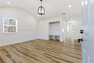 19 Robin Hood Dr in Savannah, GA - Building Photo - Building Photo