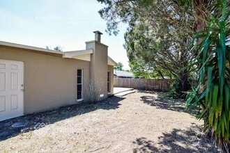 4606 E Linebaugh Ave. in Tampa, FL - Building Photo - Building Photo