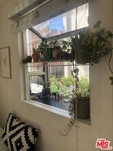 28 Clubhouse Ave in Los Angeles, CA - Building Photo - Building Photo