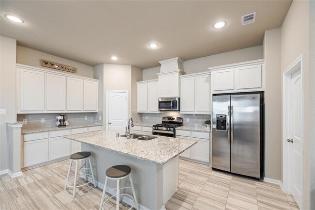 property at 2526 Bordelon Ln