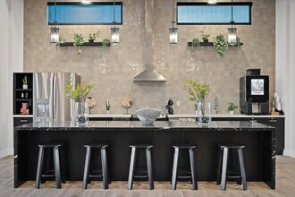 Acero Eastmark in Mesa, AZ - Foto de edificio - Building Photo